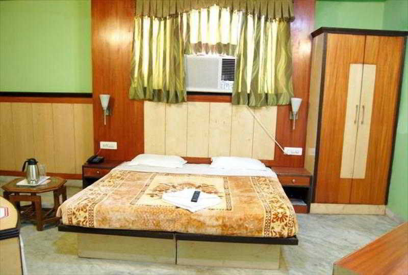 Hotel Karat 87 Inn Új-Delhi Kültér fotó
