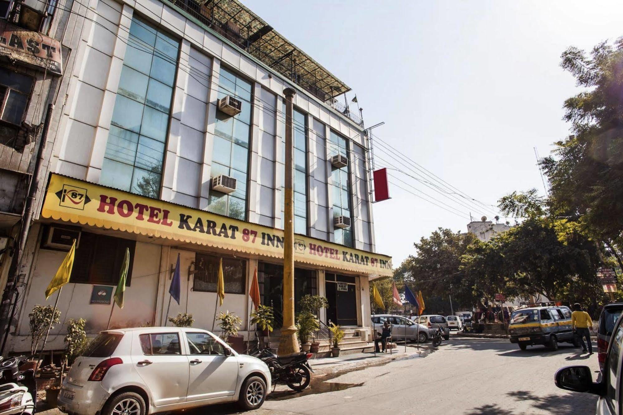 Hotel Karat 87 Inn Új-Delhi Kültér fotó